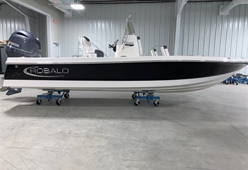 2024 Robalo 206 Cayman Black/White Boat